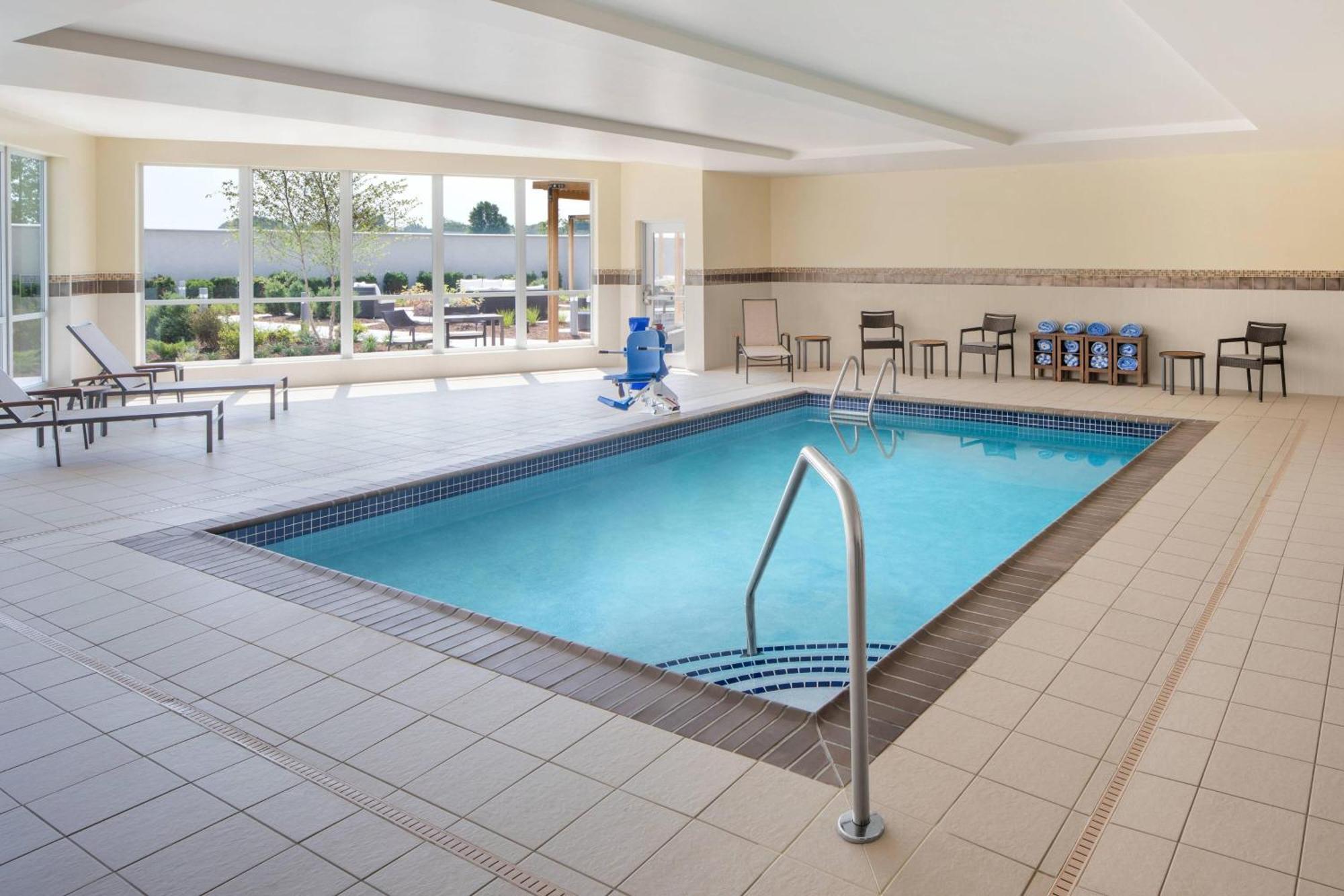 Courtyard By Marriott Wayne Fairfield Otel Dış mekan fotoğraf