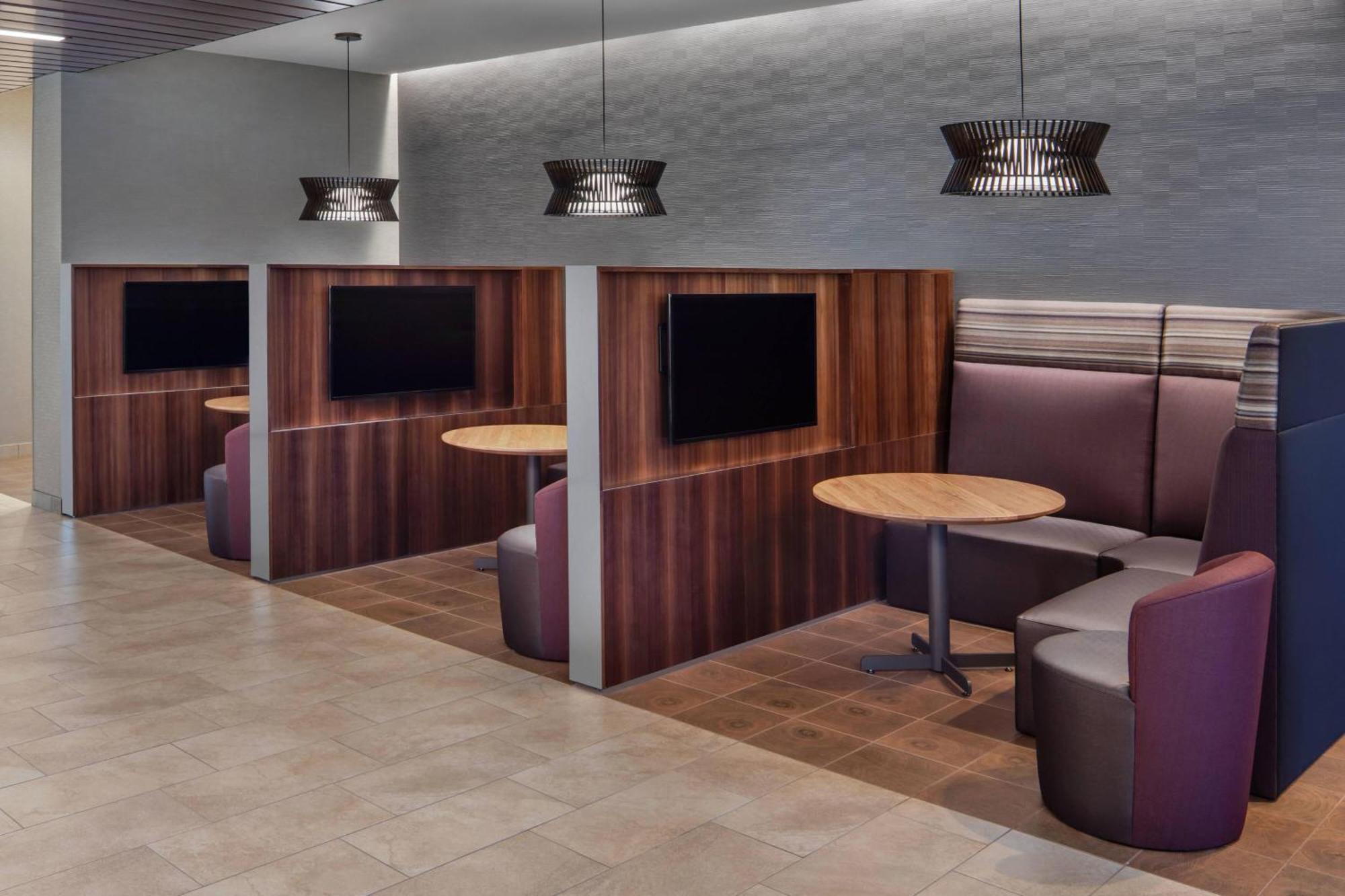 Courtyard By Marriott Wayne Fairfield Otel Dış mekan fotoğraf