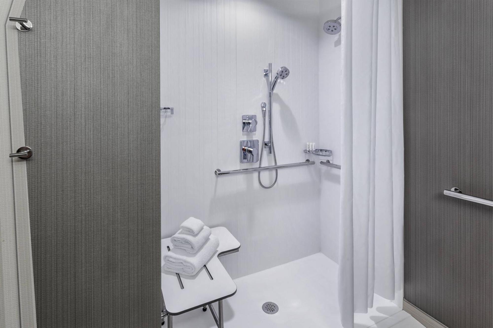 Courtyard By Marriott Wayne Fairfield Otel Dış mekan fotoğraf
